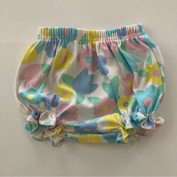 Vintage Carter’s Baby Girl 12 Months Floral Top Shorts Set Outfit - Picture 3 of 5